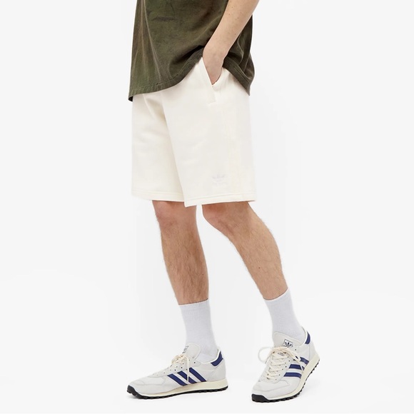 ADIDAS 3 STRIPE SHORTS Zipper Pockets Size XS Unisex - Picture 16 of 16